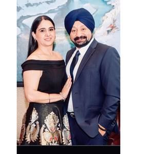 Meet your Posher, Jugta